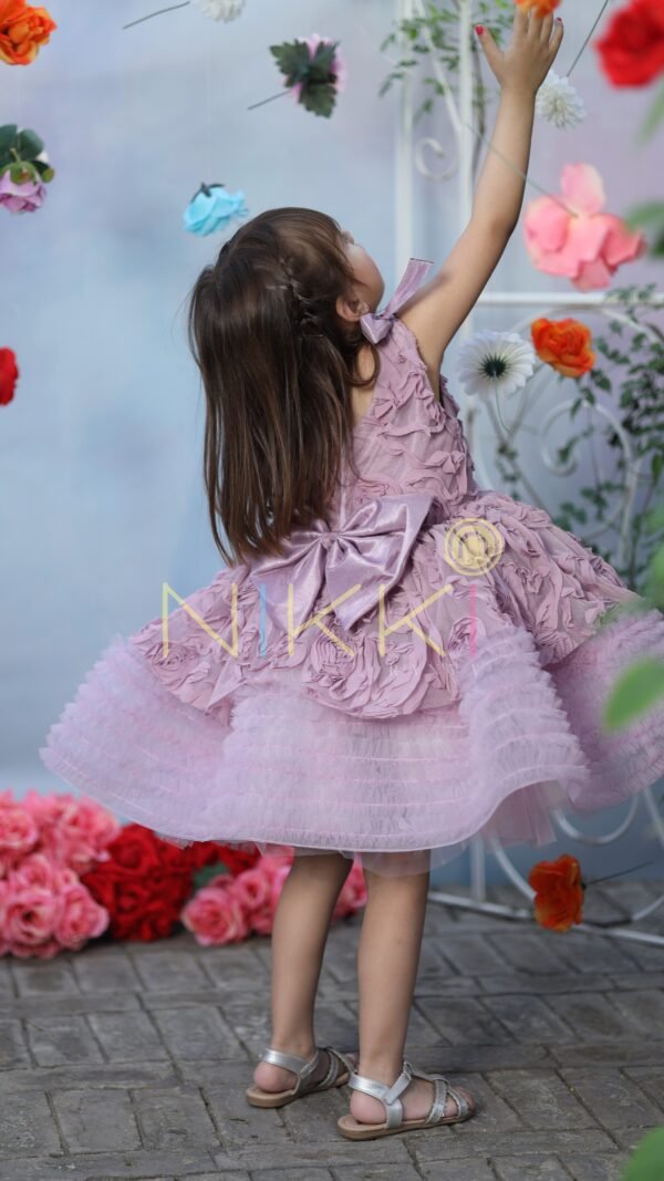 LoveLace - Image 4