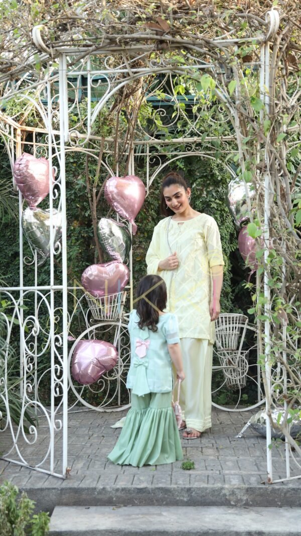Sweetheart Gharara set - Image 6