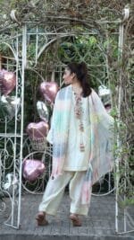 Chatta Patti Farshi Set - Image 5